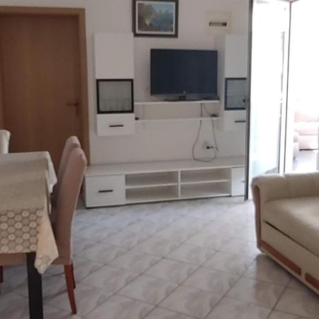 Apartmani Lun Vir Exterior photo