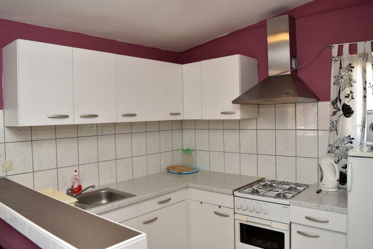 Apartmani Lun Vir Exterior photo