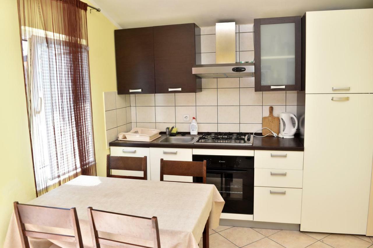 Apartmani Lun Vir Exterior photo