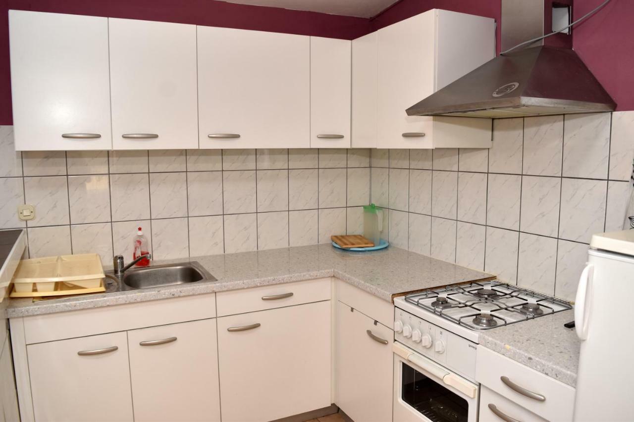 Apartmani Lun Vir Exterior photo